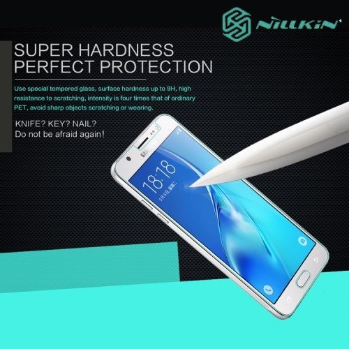 Противоударное закаленное стекло на Samsung Galaxy J5 2016 Nillkin Amazing 9H