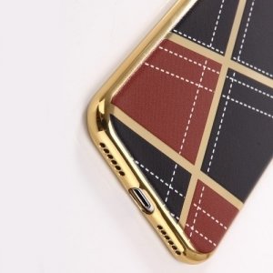 Силиконовый чехол для iPhone 8/7 с металлизированными краями - Винно Красный / Черный