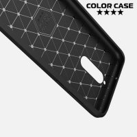 Жесткий силиконовый чехол для Huawei Nova 2i с карбоновыми вставками - Черный
