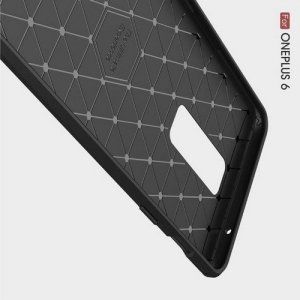 Жесткий силиконовый чехол для OnePlus 6 с карбоновыми вставками - Черный